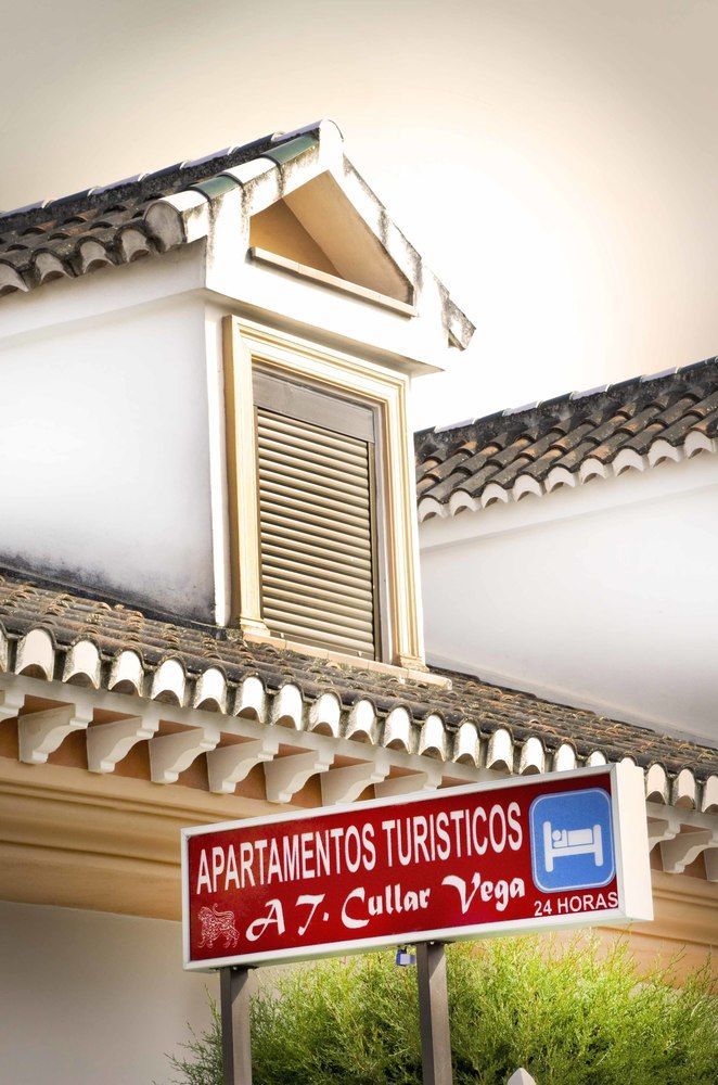 Apartamentos Turisticos Cullar Vega Exterior photo